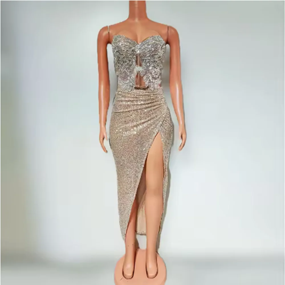 2025 Sexy Birthday Party Dress Off Shoulder Sequined Glitter Costume Singer Performance Wear Women Festival Stage Rave Clothing
2025 Sexy Birthday Party Dress Off Shoulder Sequined Glitter Costume Singer Performance Wear Women Festival Stage Rave Clothing
