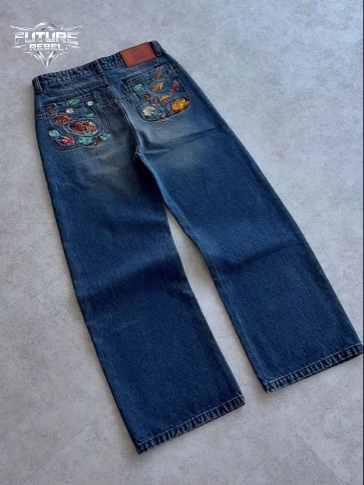 Mens Jeans Embroidery Goldfish Tiger Washed Denim Pants Harajuku Unisex Loose Fit Straight Leg Dark Blue Casual Streetwear New
Mens Jeans Embroidery Goldfish Tiger Washed Denim Pants Harajuku Unisex Loose Fit Straight Leg Dark Blue Casual Streetwear New