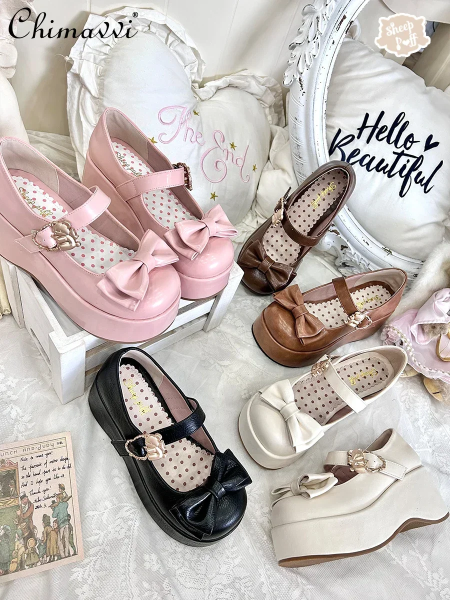 Platform Lolita Bear Metal Buckle Muffin Shoes 2024 Autumn New Sweet and Cute Bow Girl Women's Versatile Women's Lolita Shoes
Platform Lolita Bear Metal Buckle Muffin Shoes 2024 Autumn New Sweet and Cute Bow Girl Women's Versatile Women's Lolita Shoes