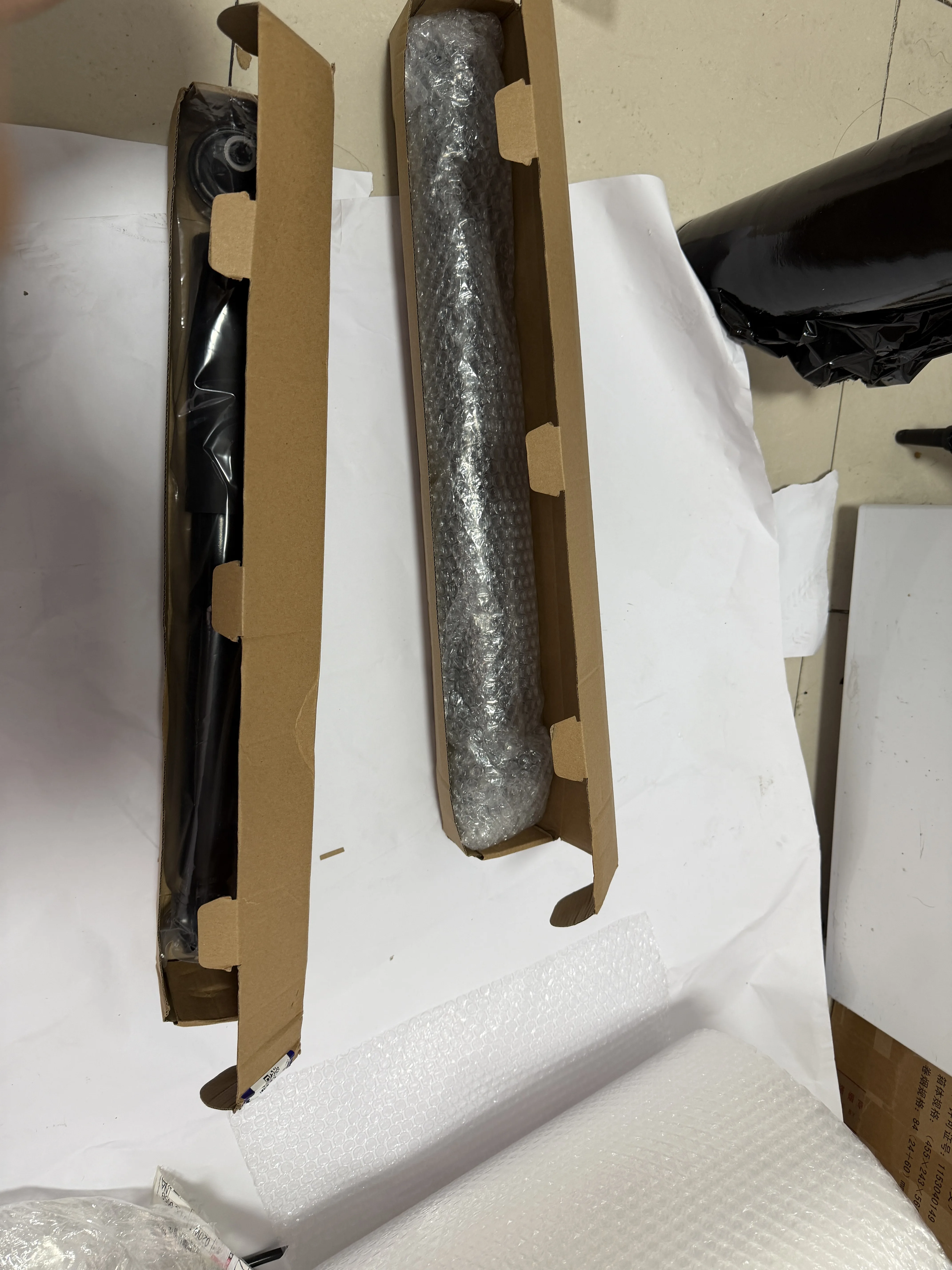 A4473261500, A4473263300, A4473264200 - Rear Shock Absorber - For Mercedes‑Benz EQV (W447), V-Class (W447), VITO Tourer (W447)
A4473261500, A4473263300, A4473264200 - Rear Shock Absorber - For Mercedes‑Benz EQV (W447), V-Class (W447), VITO Tourer (W447)