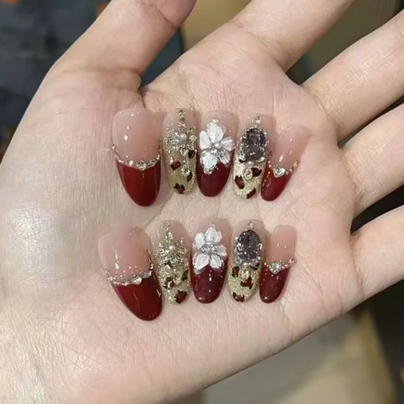 24Pcs Mid-length Almond Press on Nails Cat's Eye Leopard Print French Fake Nails 3D Flower Rhinestone Wearable False Nails Tips
24Pcs Mid-length Almond Press on Nails Cat's Eye Leopard Print French Fake Nails 3D Flower Rhinestone Wearable False Nails Tips