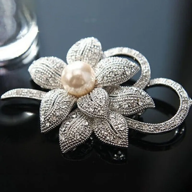 Fashion Women Crystal Diamante And Imitation Pearls Flower Jewelry Brooch Pins DIY Wedding Bouquets Garment Accessories
Fashion Women Crystal Diamante And Imitation Pearls Flower Jewelry Brooch Pins DIY Wedding Bouquets Garment Accessories