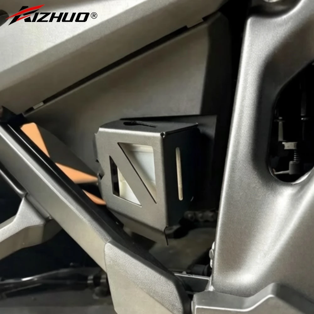 For Honda CRF1100 Africa Twin / ADVENTURE SPORT Rear Brake Fluid Reservoir Guard Cover Protector For SUZUKI V-STROM 1000 / XT
For Honda CRF1100 Africa Twin / ADVENTURE SPORT Rear Brake Fluid Reservoir Guard Cover Protector For SUZUKI V-STROM 1000 / XT
