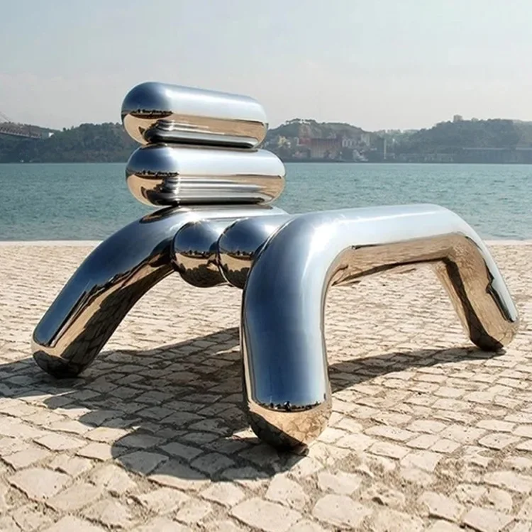 Special-shaped elbow armrest leisure chair, creative fiberglass resin electroplated Italian recliner
Special-shaped elbow armrest leisure chair, creative fiberglass resin electroplated Italian recliner