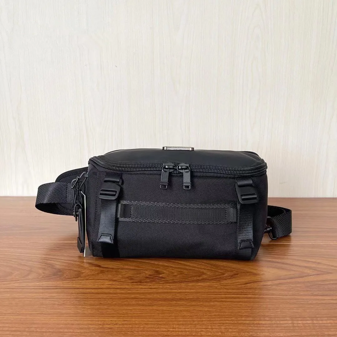 232799 Ballistic Nylon Men's Daily Commuter Casual Portable Shoulder Crossbody Bag Practical Versatile Breast Bag
232799 Ballistic Nylon Men's Daily Commuter Casual Portable Shoulder Crossbody Bag Practical Versatile Breast Bag
