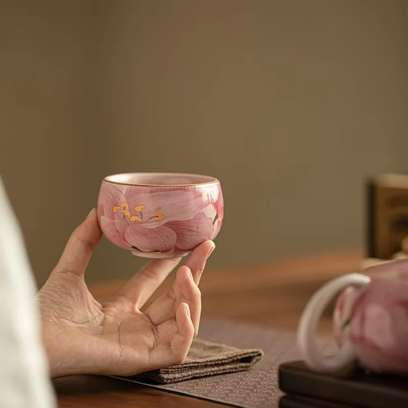 100ML Guofeng Powder Ru Kiln TeaCup Ru Porcelain Opening Master Cup Ceramic TeaSet Exquisite Tea Tasting Cup Kung Fu TeaSet Gift
100ML Guofeng Powder Ru Kiln TeaCup Ru Porcelain Opening Master Cup Ceramic TeaSet Exquisite Tea Tasting Cup Kung Fu TeaSet Gift