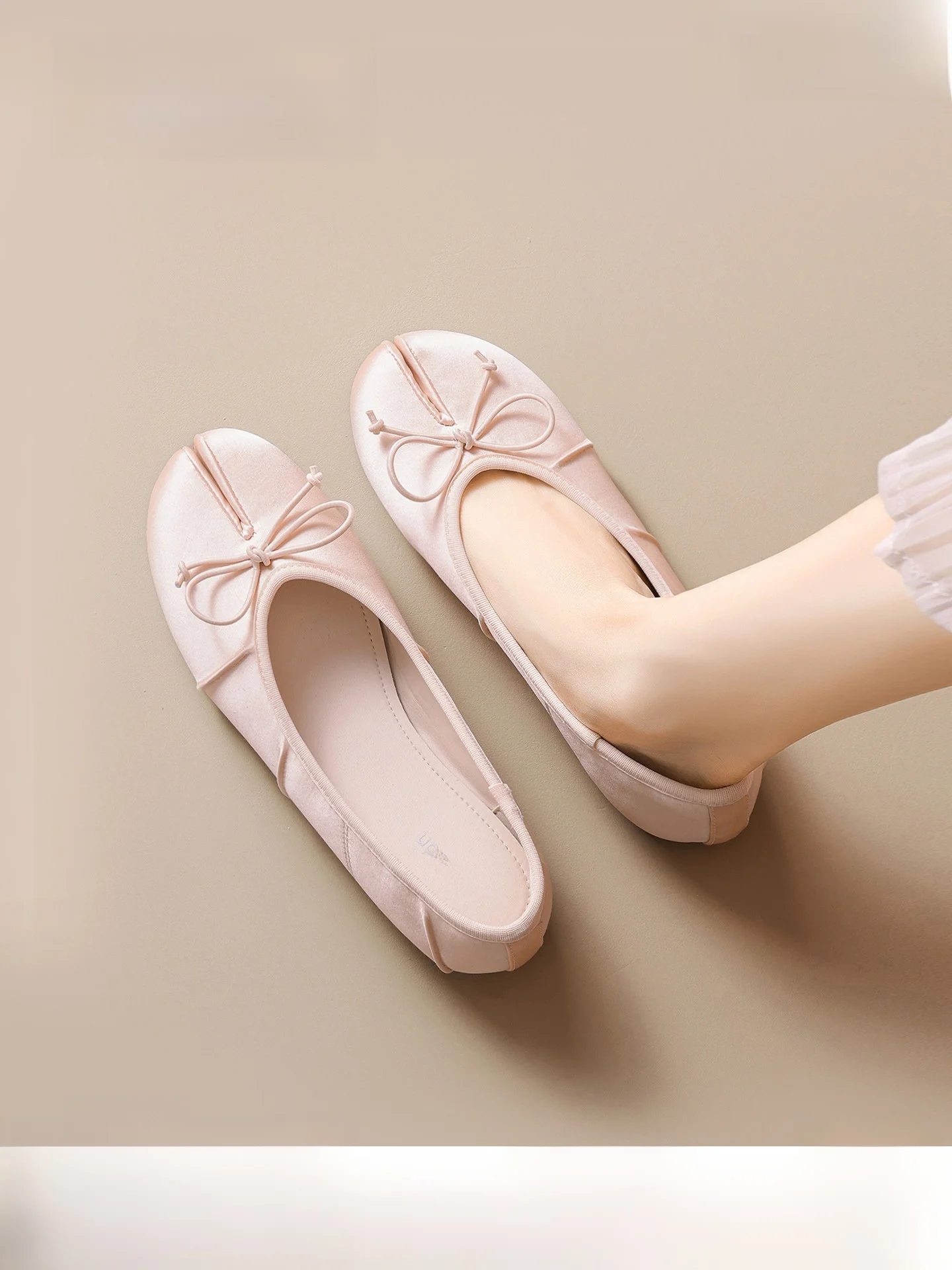 Agsdon Mary Jane Women's Flat Ballet Split Toe Shoes Summer 2026 Fashion Casual Slip-On Shoes Suitable for Various Occasions
Agsdon Mary Jane Women's Flat Ballet Split Toe Shoes Summer 2026 Fashion Casual Slip-On Shoes Suitable for Various Occasions