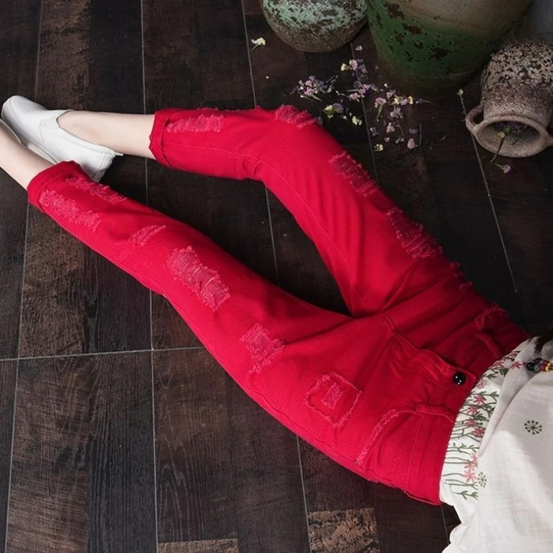 Fashionable Women's Distressed Ripped Jeans Slimming Cropped Loose Style New Spring Summer 2026 Trend
Fashionable Women's Distressed Ripped Jeans Slimming Cropped Loose Style New Spring Summer 2026 Trend