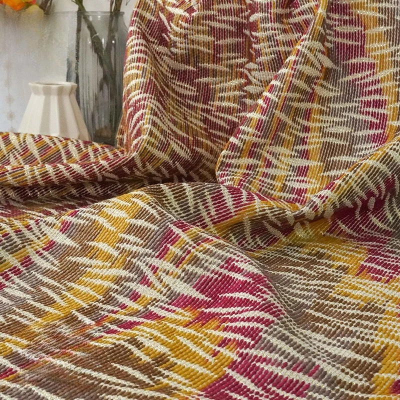 Золотая нить, блокировка цветов, абстрактная толстая жаккардовая ткань, осень-зима, атмосфера, швейный материал, одеяло, модная оптовая продажа
Золотая нить, блокировка цветов, абстрактная толстая жаккардовая ткань, осень-зима, атмосфера, швейный материал, одеяло, модная оптовая продажа