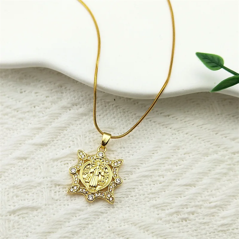 Saint Benedict Medallion Rhinestones Pendant Necklace for Men Women Stainless Steel Gold Color Chain Choker Jewelry San Benito
Saint Benedict Medallion Rhinestones Pendant Necklace for Men Women Stainless Steel Gold Color Chain Choker Jewelry San Benito