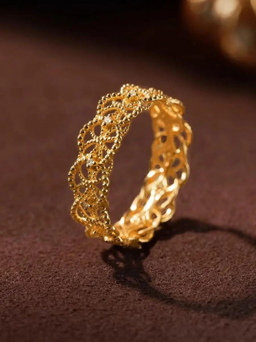 Vintage Lace Hollow out Ring for Women Luxury Romantic Micro Paved Court Style Fashionable Jewelry Accessory
Vintage Lace Hollow out Ring for Women Luxury Romantic Micro Paved Court Style Fashionable Jewelry Accessory