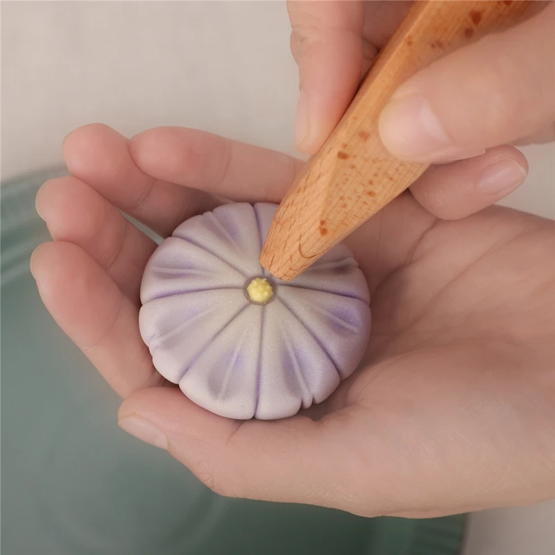 Japanese wagashi tool chrysanthemum core triangle stick wagashi mold,Beauty flower wagashi diy making slicing tool
Japanese wagashi tool chrysanthemum core triangle stick wagashi mold,Beauty flower wagashi diy making slicing tool