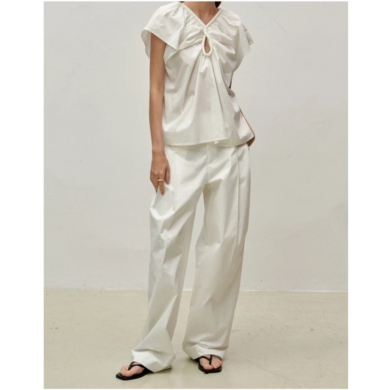 25 year spring/summer new women's Nordic casual loose collar knot hollow design short sleeved top
25 year spring/summer new women's Nordic casual loose collar knot hollow design short sleeved top