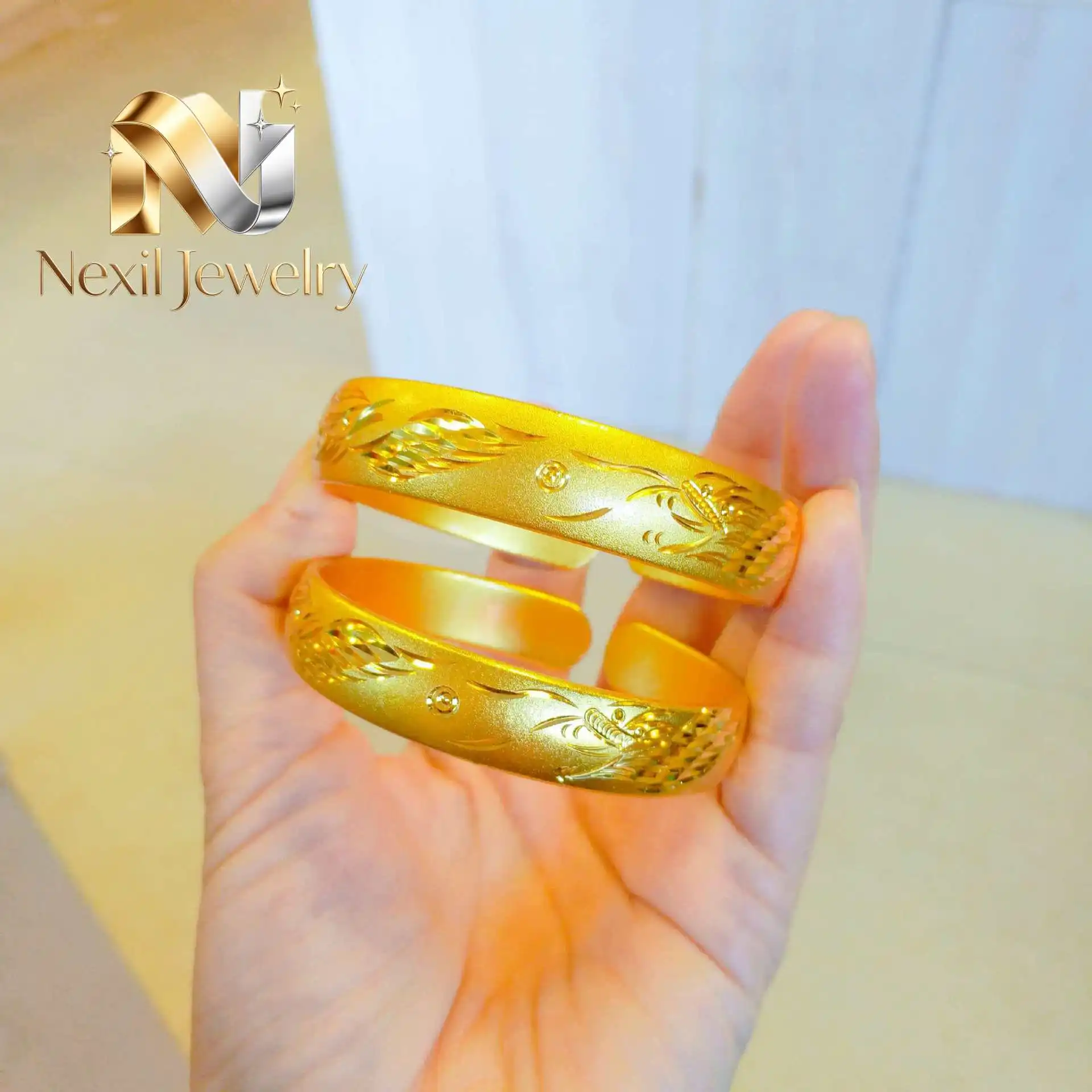 Nexil Jewelry Nexil Jewelry Wide Dragon Phoenix Tire Bangle Women's 24K Gold AU999 - Genuine 24K pure gold, carved dragon & p
Nexil Jewelry Nexil Jewelry Wide Dragon Phoenix Tire Bangle Women's 24K Gold AU999 - Genuine 24K pure gold, carved dragon & p