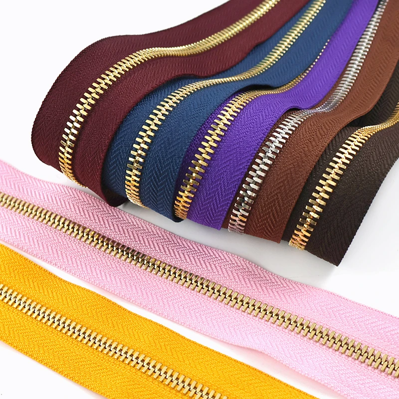 1/3/5Yards 5# Metal Zippers Tapes for Sewing Clothes Jacket Zipper Roll Garment Bags Zip Repair Kits Tailor Crafts Accessories
1/3/5Yards 5# Metal Zippers Tapes for Sewing Clothes Jacket Zipper Roll Garment Bags Zip Repair Kits Tailor Crafts Accessories