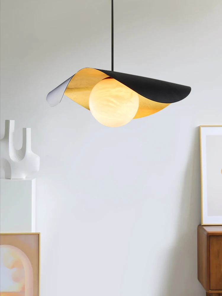 Postmodern creative restaurant chandelier American minimalist living room bedroom bedside lamp designer bar counter marble lamp
Postmodern creative restaurant chandelier American minimalist living room bedroom bedside lamp designer bar counter marble lamp