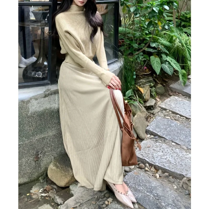 Lazy Soft Waxy Pile Collar Sweater Intellectual Suit Women's Autumn and Winter Light Luxury and Thin Knitted Skirt Two-piece Set
Lazy Soft Waxy Pile Collar Sweater Intellectual Suit Women's Autumn and Winter Light Luxury and Thin Knitted Skirt Two-piece Set