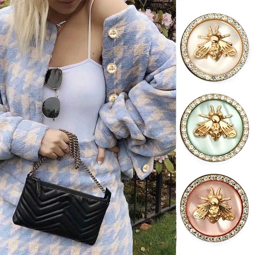 10 Pcs/lot High-grade Rhinestone Bee Design Metal Buttons, Suitable for Coat Tweed Jacket Suit Cardigan Round Decorative Buttons
10 Pcs/lot High-grade Rhinestone Bee Design Metal Buttons, Suitable for Coat Tweed Jacket Suit Cardigan Round Decorative Buttons