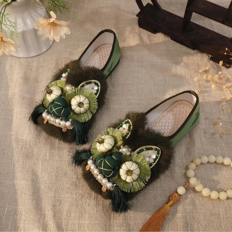 Green Tiger-head Shoes for Women,Retro Soft-soled,Chinese-style Outerwear,New Chinese-style Hanfu Single Shoes,Spring and Autumn
Green Tiger-head Shoes for Women,Retro Soft-soled,Chinese-style Outerwear,New Chinese-style Hanfu Single Shoes,Spring and Autumn