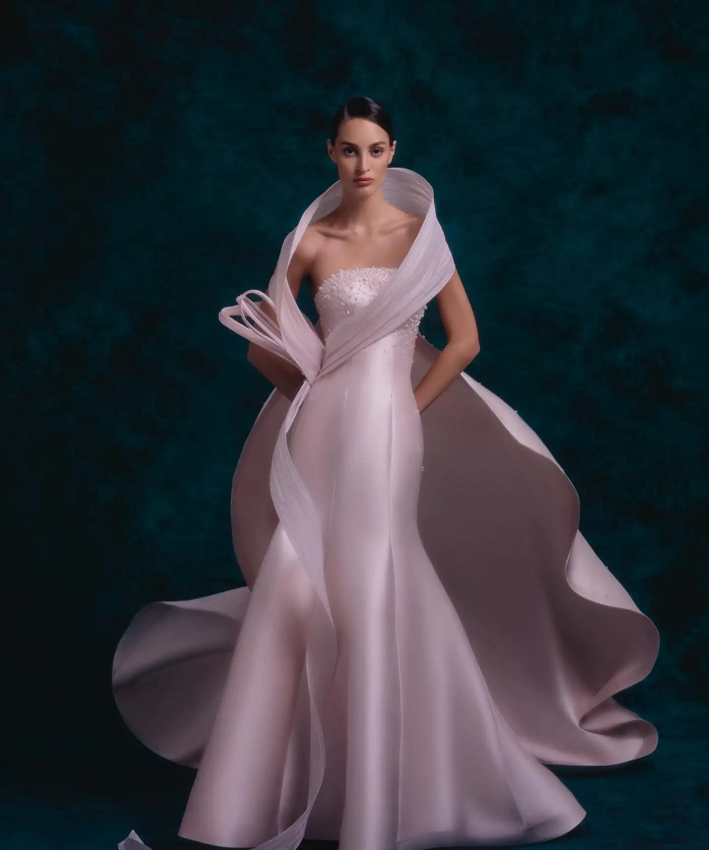 Customized Delicate Strapless Satin Mermaid Pearls Evening Dresses Elegant Floor Length Celebrity Gowns Vestido De Noc
Customized Delicate Strapless Satin Mermaid Pearls Evening Dresses Elegant Floor Length Celebrity Gowns Vestido De Noc