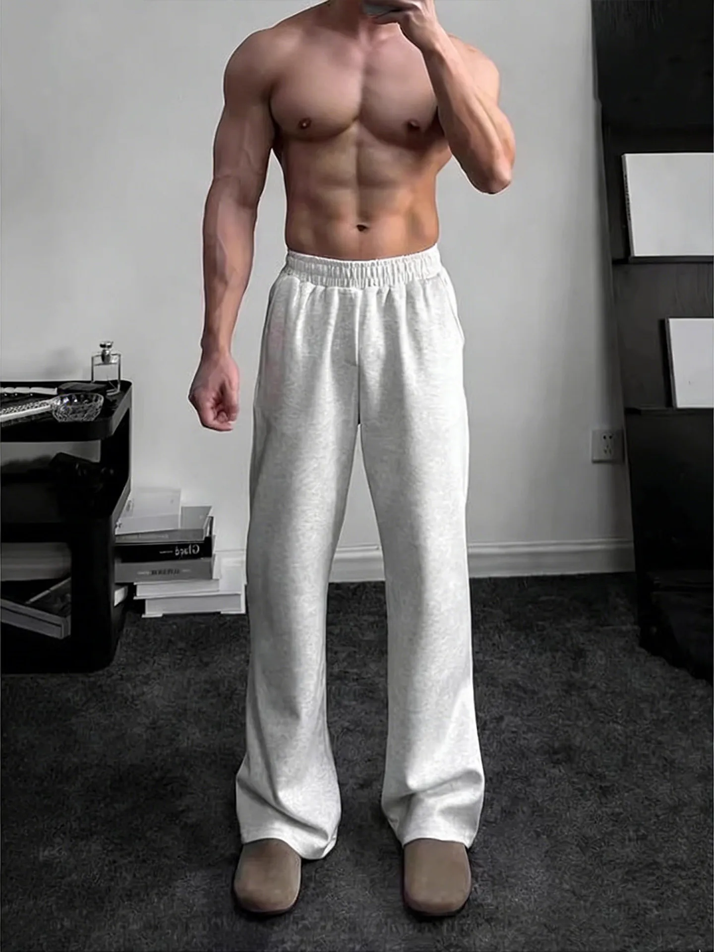 American Hiphop Thiened Fitn Sweatpants Men's Autumn Winter Fce Lined Loose Wide Leg Pants Casual Faionable
American Hiphop Thiened Fitn Sweatpants Men's Autumn Winter Fce Lined Loose Wide Leg Pants Casual Faionable