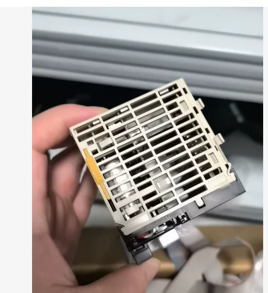 CS1G-CPU65H CS1G-CPU42H CS1G-CPU44H CS1G-CPU45H 1 unit in stock.
CS1G-CPU65H CS1G-CPU42H CS1G-CPU44H CS1G-CPU45H 1 unit in stock.