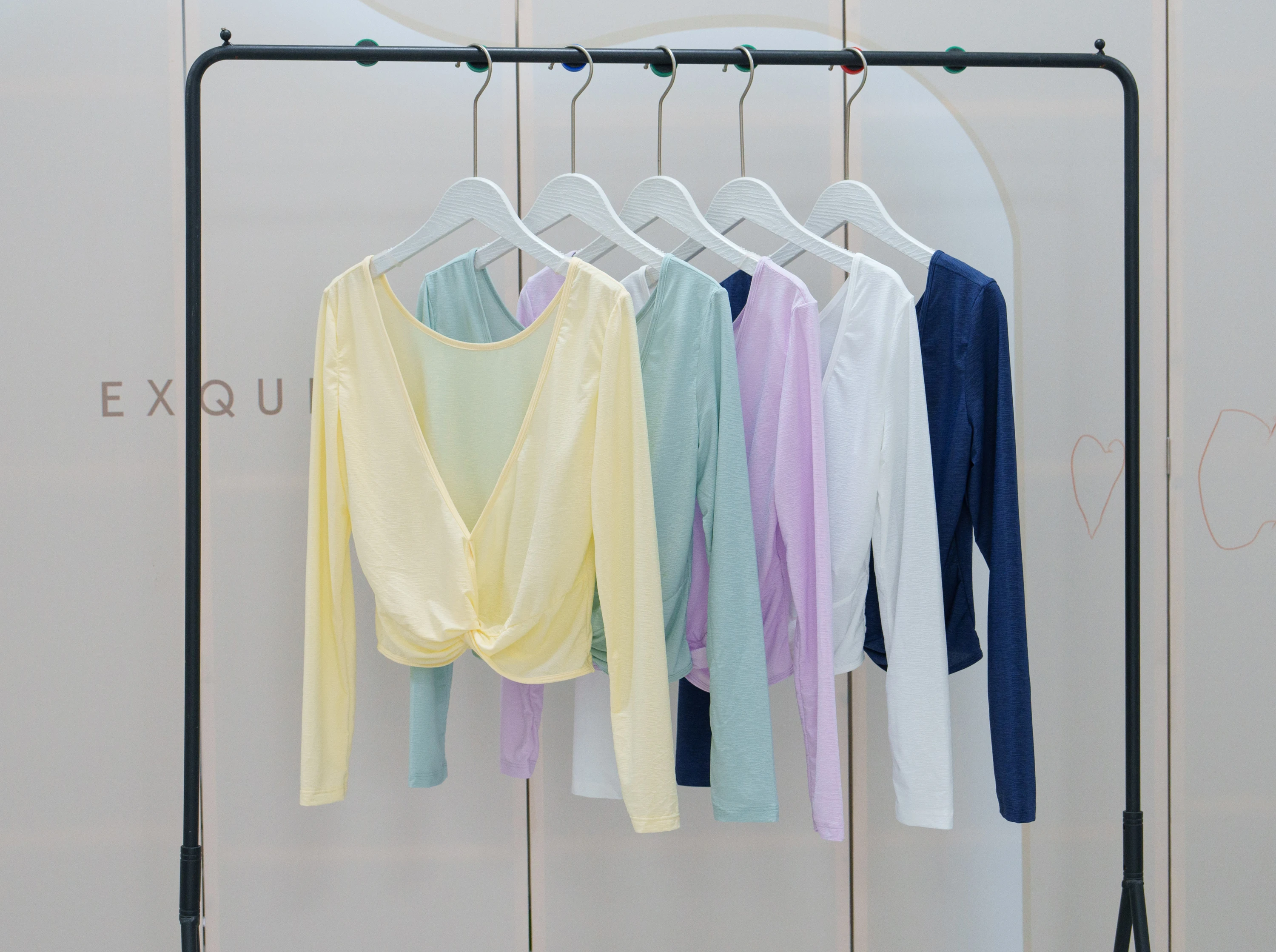 Daimu Live Yoga Clothing Smock Women Fitness Sports T-shirt Quick-drying Thin Loose Breathable Training Long-sleeved Fitness Top
Daimu Live Yoga Clothing Smock Women Fitness Sports T-shirt Quick-drying Thin Loose Breathable Training Long-sleeved Fitness Top