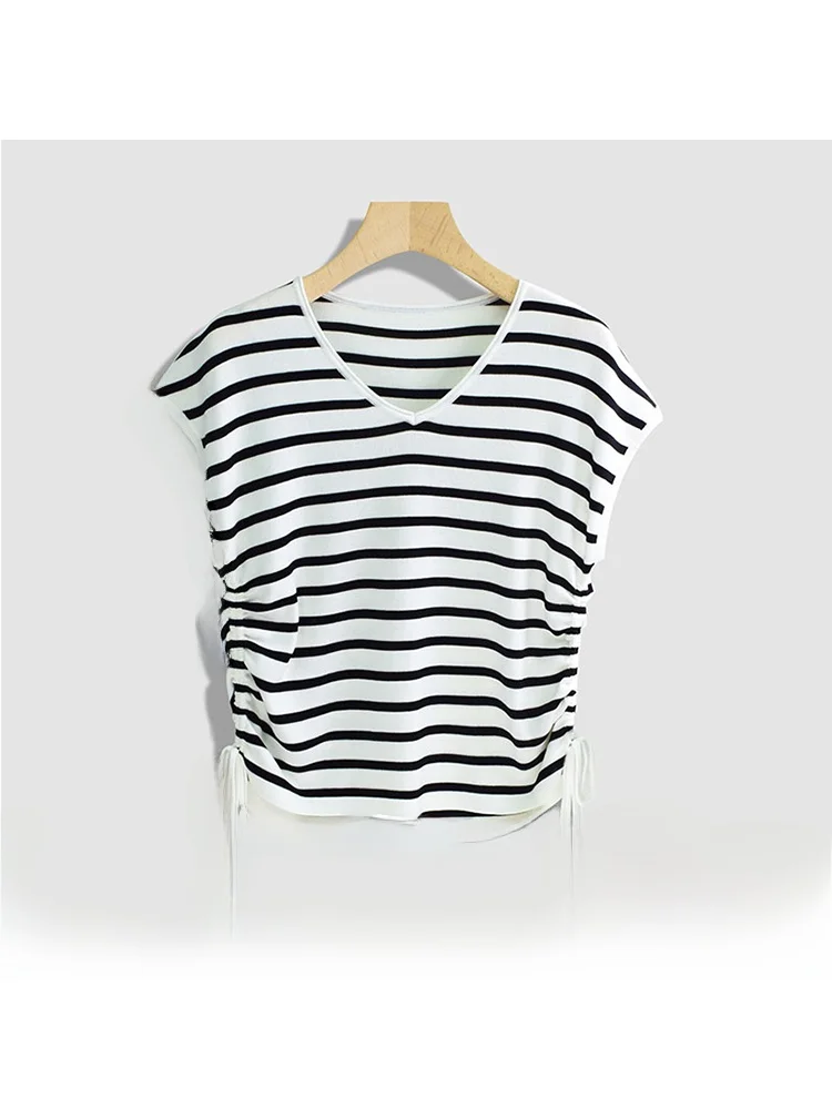 Forever 2 Designed Striped V-Ne T-irt Women's Summer Slim Fit f Sve Classic Commute Sle Casual Top
Forever 2 Designed Striped V-Ne T-irt Women's Summer Slim Fit f Sve Classic Commute Sle Casual Top