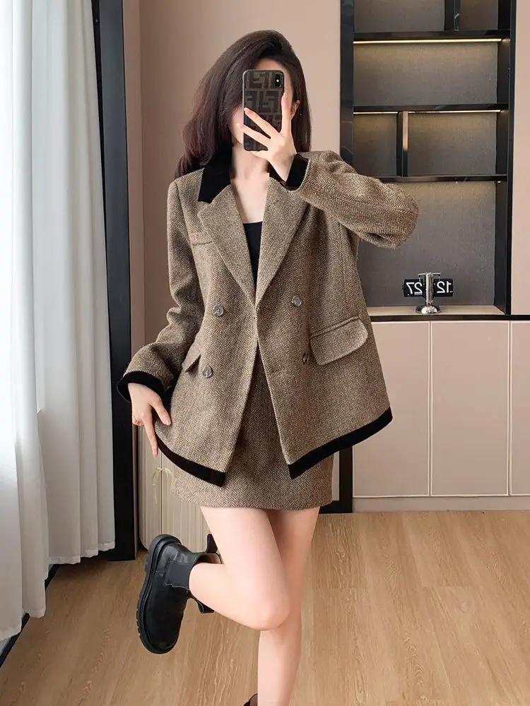Single/suit Fashionable commuter two-piece skirt suit Spring and autumn European goods fashionable temperament blazer skirt suit
Single/suit Fashionable commuter two-piece skirt suit Spring and autumn European goods fashionable temperament blazer skirt suit