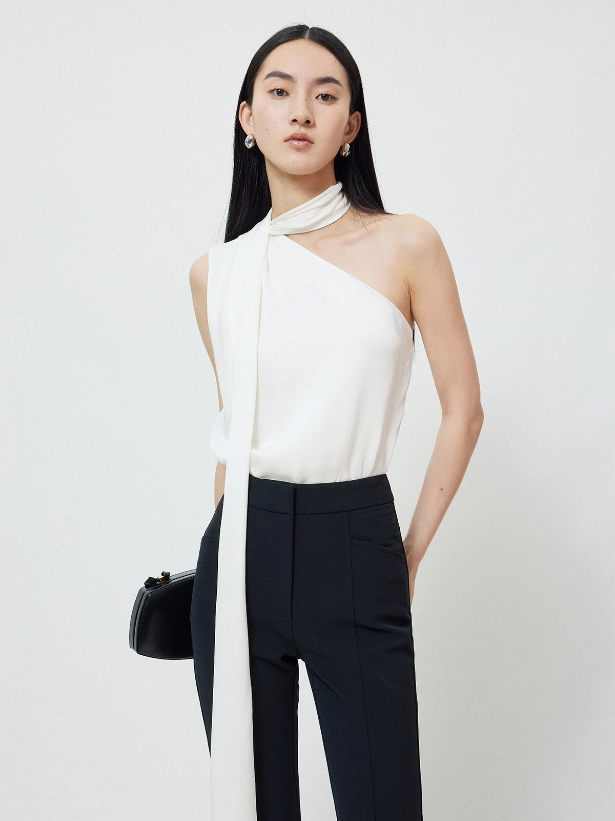 Clean Fit Summer Acetate Shirt with Sash Asymmetrical Shoulder Design Simple Commute Style Sleeveless Loose Regular Length
Clean Fit Summer Acetate Shirt with Sash Asymmetrical Shoulder Design Simple Commute Style Sleeveless Loose Regular Length