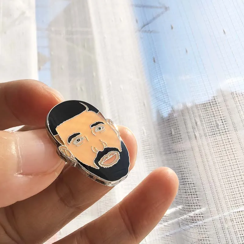 50pcs Art Music Metal Badge Drake Head Enamel Musician Meme Lapel Pins Champagne
50pcs Art Music Metal Badge Drake Head Enamel Musician Meme Lapel Pins Champagne