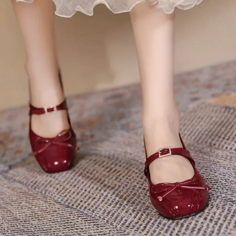 Ladies Shoes on Sale 2025 Mary Janes Women's High Heels Round Toe Bow Tie Dress Pumps Women Buckle Strap Crystal Med Heel Shoes
Ladies Shoes on Sale 2025 Mary Janes Women's High Heels Round Toe Bow Tie Dress Pumps Women Buckle Strap Crystal Med Heel Shoes