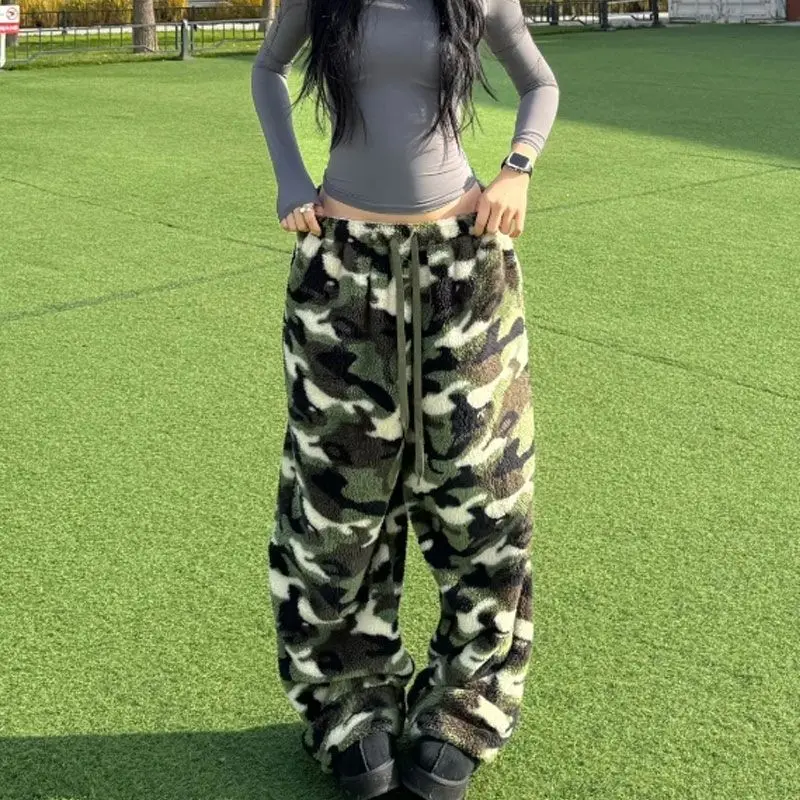 Спортивные штаны High Street в стиле ретро, осень-зима, берберская флисовая теплая верхняя одежда, свободные широкие брюки, повседневные брюки для женщин Y2K sty
Спортивные штаны High Street в стиле ретро, осень-зима, берберская флисовая теплая верхняя одежда, свободные широкие брюки, повседневные брюки для женщин Y2K sty