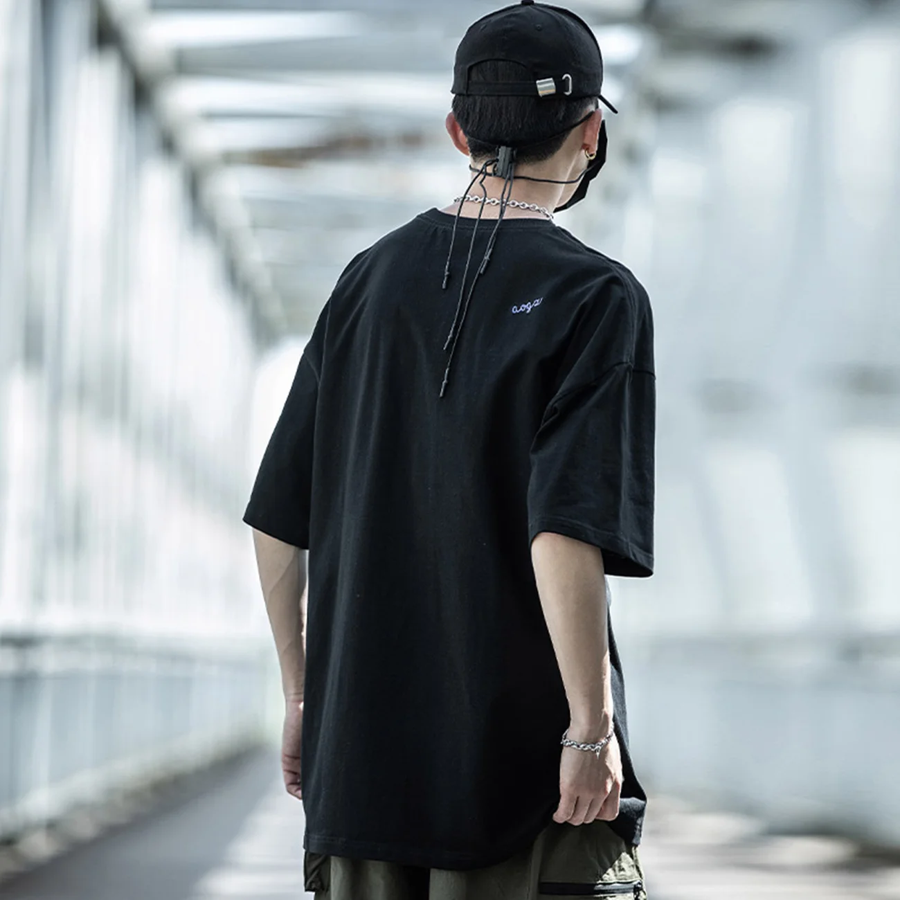 Hip Techwear Hop Letters Embroidery T-Shirt Mens Streetwear Harajuku Tshirts Cotton Loose Short Sleeve Tees Male
Hip Techwear Hop Letters Embroidery T-Shirt Mens Streetwear Harajuku Tshirts Cotton Loose Short Sleeve Tees Male