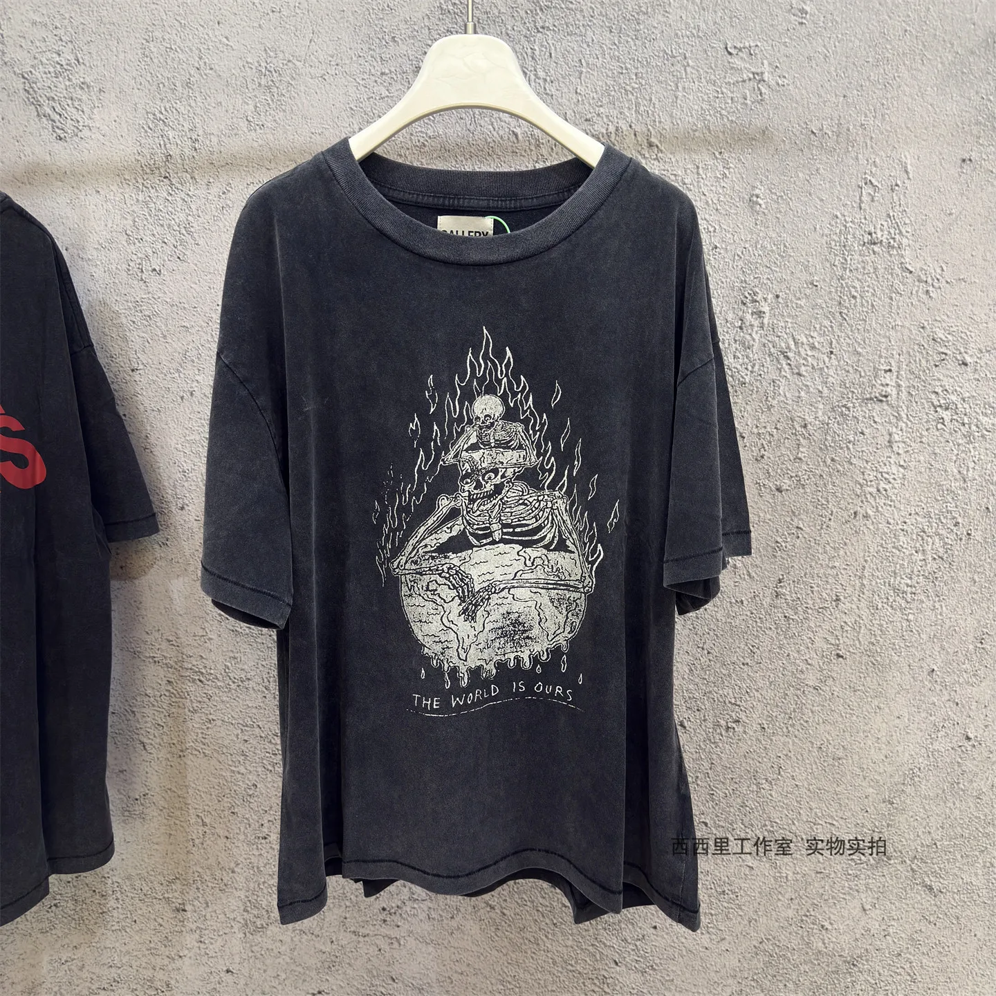 GALLERY DEPT 2026 limited edition washed water retro old skull letter print T-shirt
GALLERY DEPT 2026 limited edition washed water retro old skull letter print T-shirt