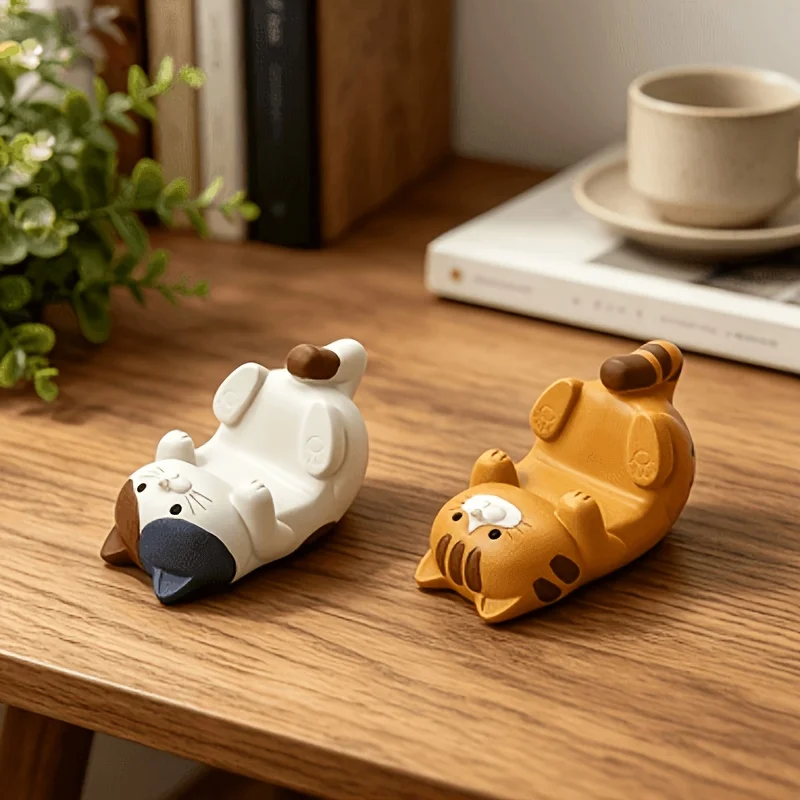 1PC Cute Healing Cat Mobile Phone Holder, Glasses Frame Office Desktop Ornament Gift
1PC Cute Healing Cat Mobile Phone Holder, Glasses Frame Office Desktop Ornament Gift