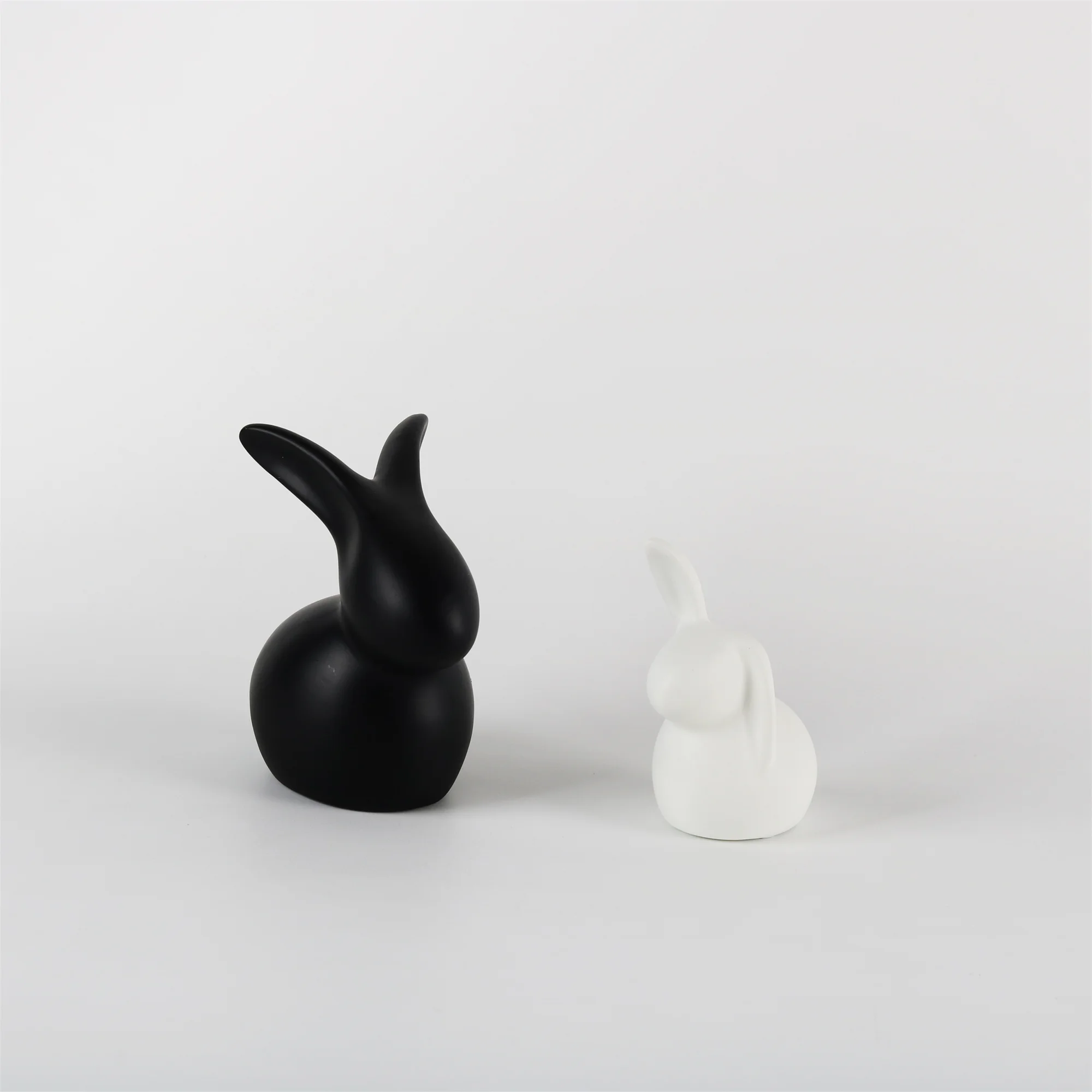 2024 Stock Wholesale Modern Art Desktop Resin Rabbit Ornament for Home Other Home Decor Ornaments
2024 Stock Wholesale Modern Art Desktop Resin Rabbit Ornament for Home Other Home Decor Ornaments