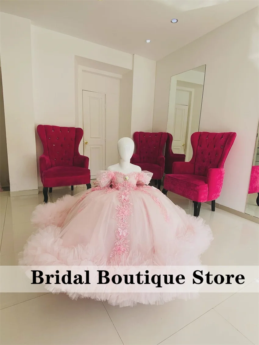 Luxury Baby Pink Princess Flower Girl Dresses Luxury Applique Crystal Bow Lovely Infant Child Birthday Ball Gown Customsized
Luxury Baby Pink Princess Flower Girl Dresses Luxury Applique Crystal Bow Lovely Infant Child Birthday Ball Gown Customsized