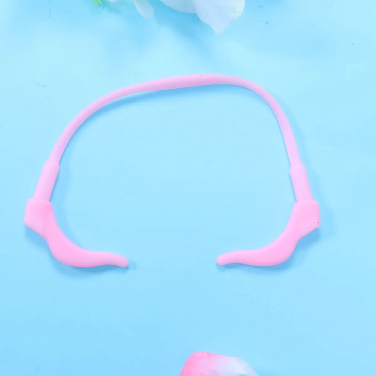 Flexible Universal Eyeglass Holder Strap with Soft Silicone Ear Hook Grips Anti-Slip Glasses Retainer for Sports Exercise
Flexible Universal Eyeglass Holder Strap with Soft Silicone Ear Hook Grips Anti-Slip Glasses Retainer for Sports Exercise