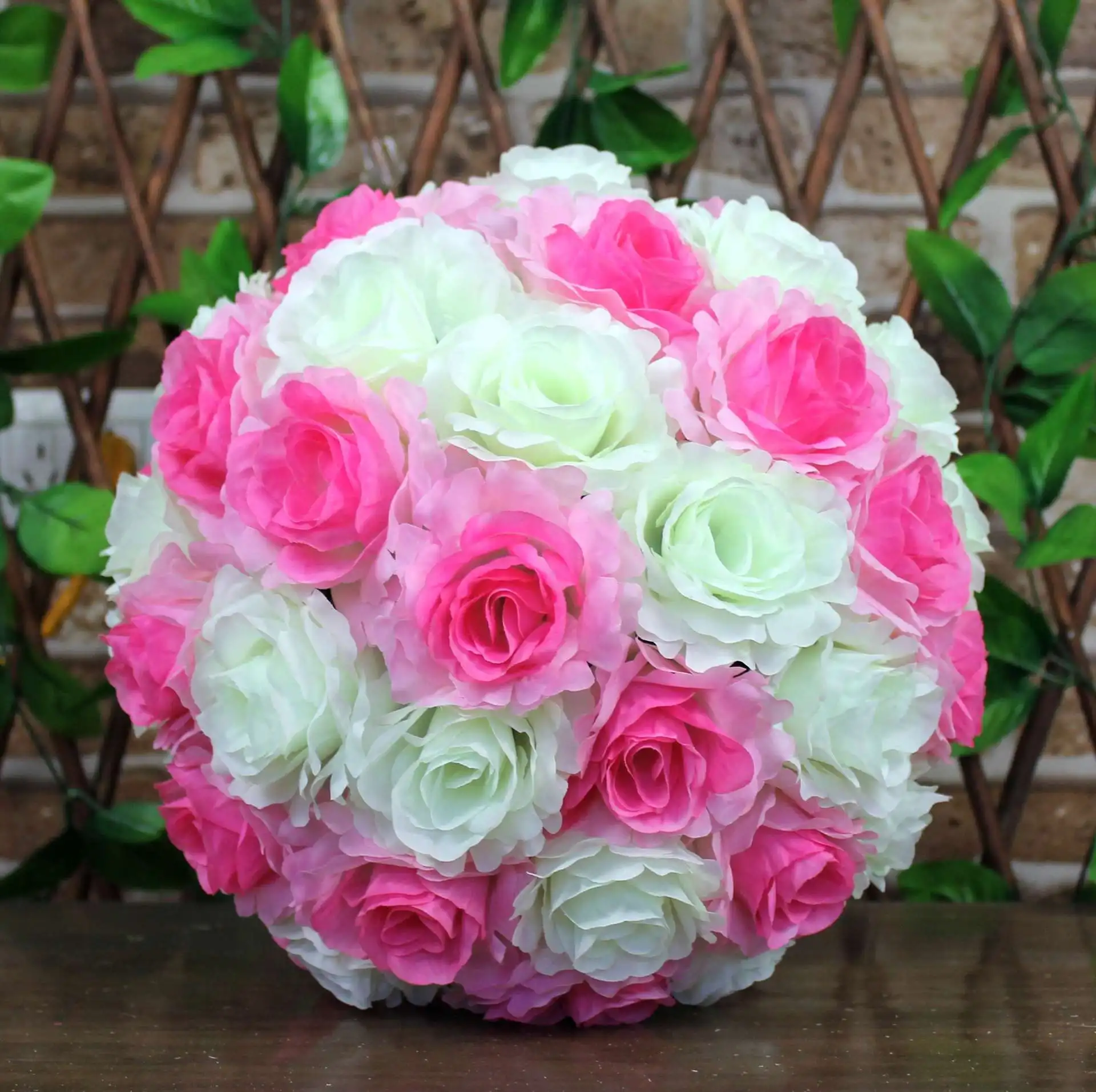 Plastic Round Frame Topiary Ball Rack for Artificial Flowers Wedding Decor Sturdy Grass Frame Flower Holder Outdoor
Plastic Round Frame Topiary Ball Rack for Artificial Flowers Wedding Decor Sturdy Grass Frame Flower Holder Outdoor