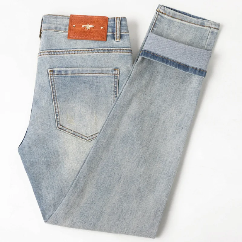 2025 New Retro Jeans for Men's Fashion, Light Luxury, Slim Fit, Small Foot Stretch, High end Minimalist Pants
2025 New Retro Jeans for Men's Fashion, Light Luxury, Slim Fit, Small Foot Stretch, High end Minimalist Pants