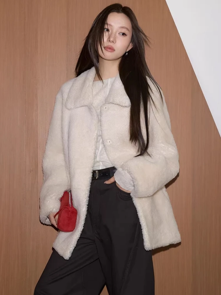 High-end Luxury Merino Sheep Fur Lambswool Jackets for Women 2026 New Simple Mid-length Winter Genuine Leather Real Fur Coat
High-end Luxury Merino Sheep Fur Lambswool Jackets for Women 2026 New Simple Mid-length Winter Genuine Leather Real Fur Coat