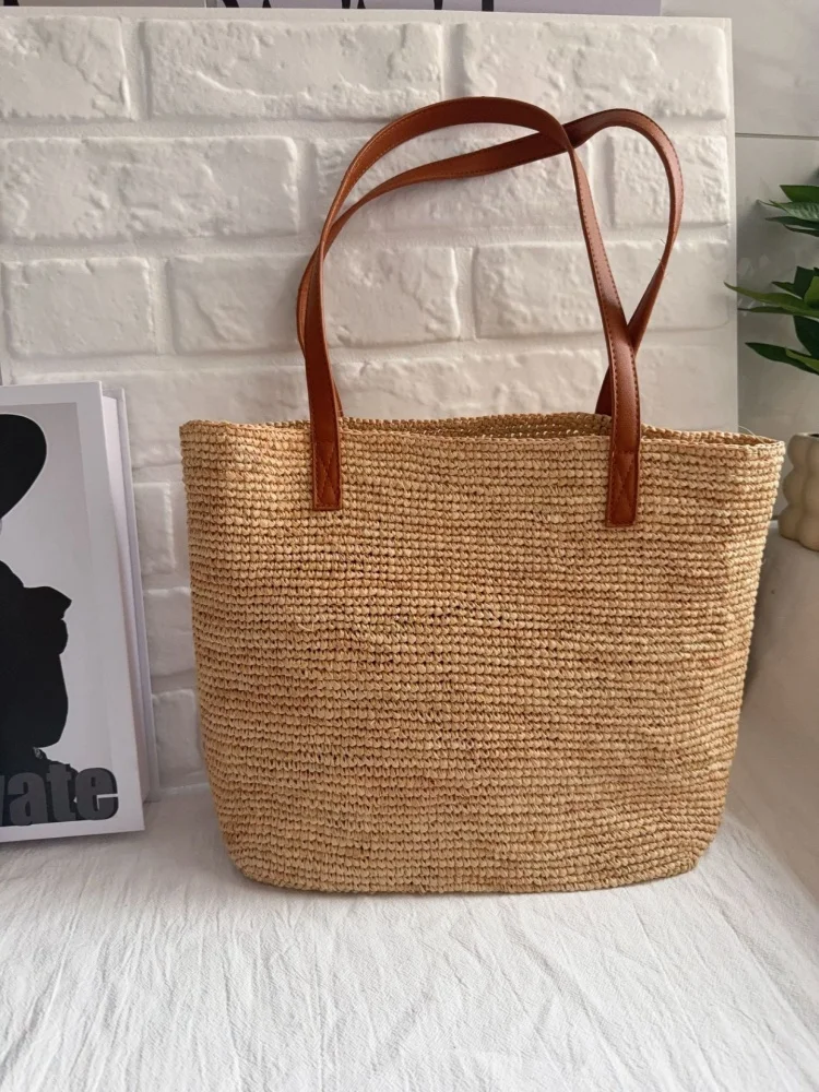 Минималистичная вязаная крючком сумка из рафии для женщин, повседневная пляжная сумка для отдыха на море, плетеная сумка-тоут, дорожная сумочка
Минималистичная вязаная крючком сумка из рафии для женщин, повседневная пляжная сумка для отдыха на море, плетеная сумка-тоут, дорожная сумочка