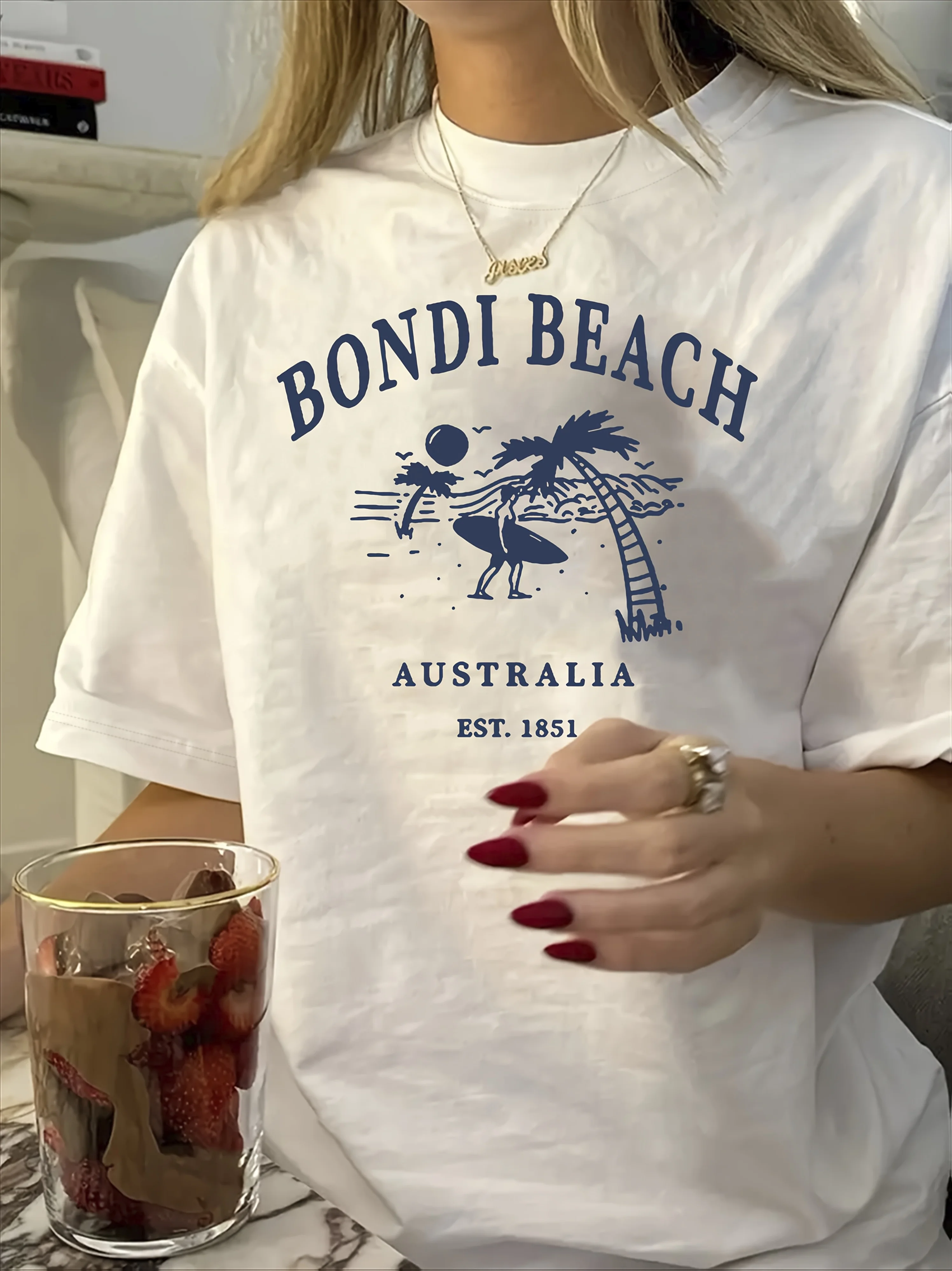 Футболка с принтом BONDI BEACH AUSTRALIA, женская модная футболка на весну/лето, нейтральный стиль, удобная футболка с короткими рукавами
Футболка с принтом BONDI BEACH AUSTRALIA, женская модная футболка на весну/лето, нейтральный стиль, удобная футболка с короткими рукавами