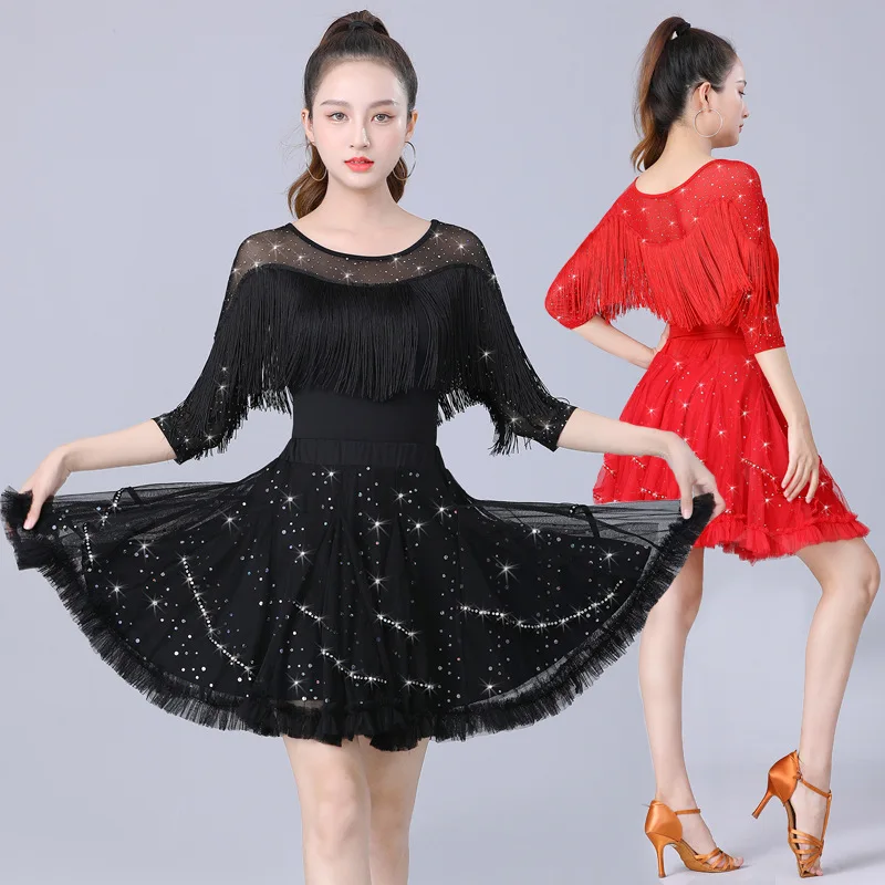Customized Modern Latin Dance Skirt Female Adult Tassel Top Set Competition Performance Dress Women Top and Big Swing Skirt 2Pcs
Customized Modern Latin Dance Skirt Female Adult Tassel Top Set Competition Performance Dress Women Top and Big Swing Skirt 2Pcs
