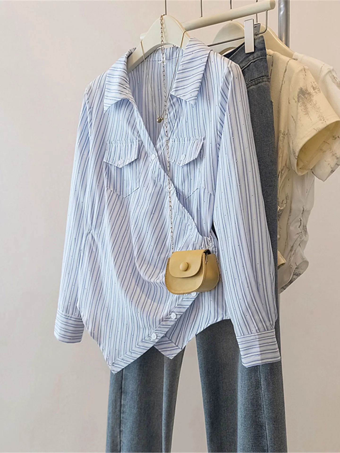 Blue Striped Long Sve Loose Women's irt Spring 2026 Casual Sle plus Size Hide Belly Agel Top Asymmetrical Design
Blue Striped Long Sve Loose Women's irt Spring 2026 Casual Sle plus Size Hide Belly Agel Top Asymmetrical Design