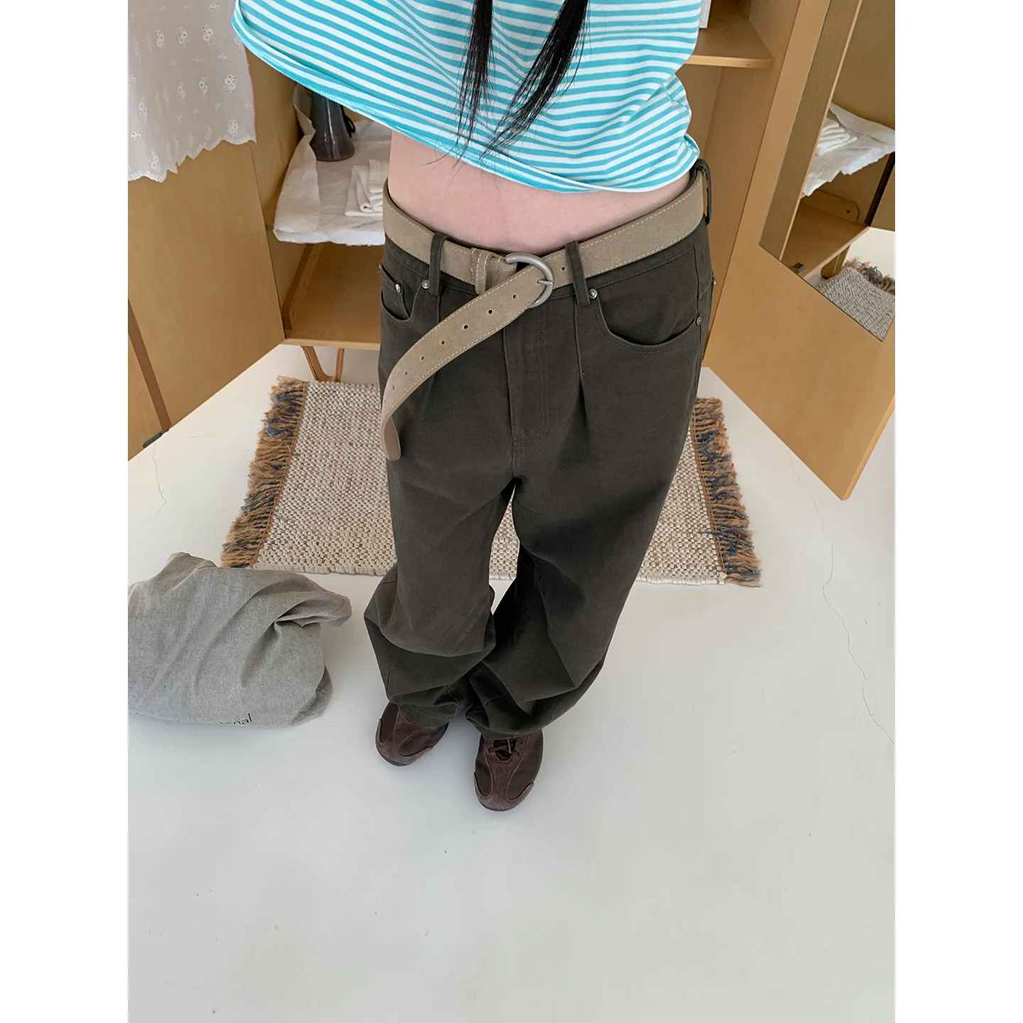 Yingzi Oni Women's Brown Wide Leg Straight Casual Pants High Waist Comfortable Loose Fit Fashionable plus Size Trousers
Yingzi Oni Women's Brown Wide Leg Straight Casual Pants High Waist Comfortable Loose Fit Fashionable plus Size Trousers