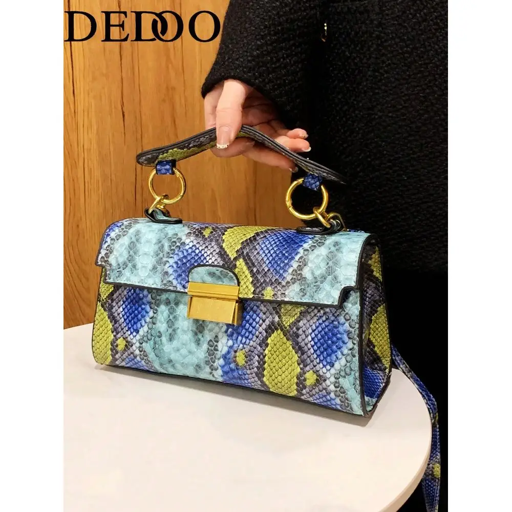 Chic Luxury Snake Skin Pattern Versatile Handbag, Shoulder Bag, Crossbody Bag With Underarm Lock Snake Skin Pattern Random
Chic Luxury Snake Skin Pattern Versatile Handbag, Shoulder Bag, Crossbody Bag With Underarm Lock Snake Skin Pattern Random
