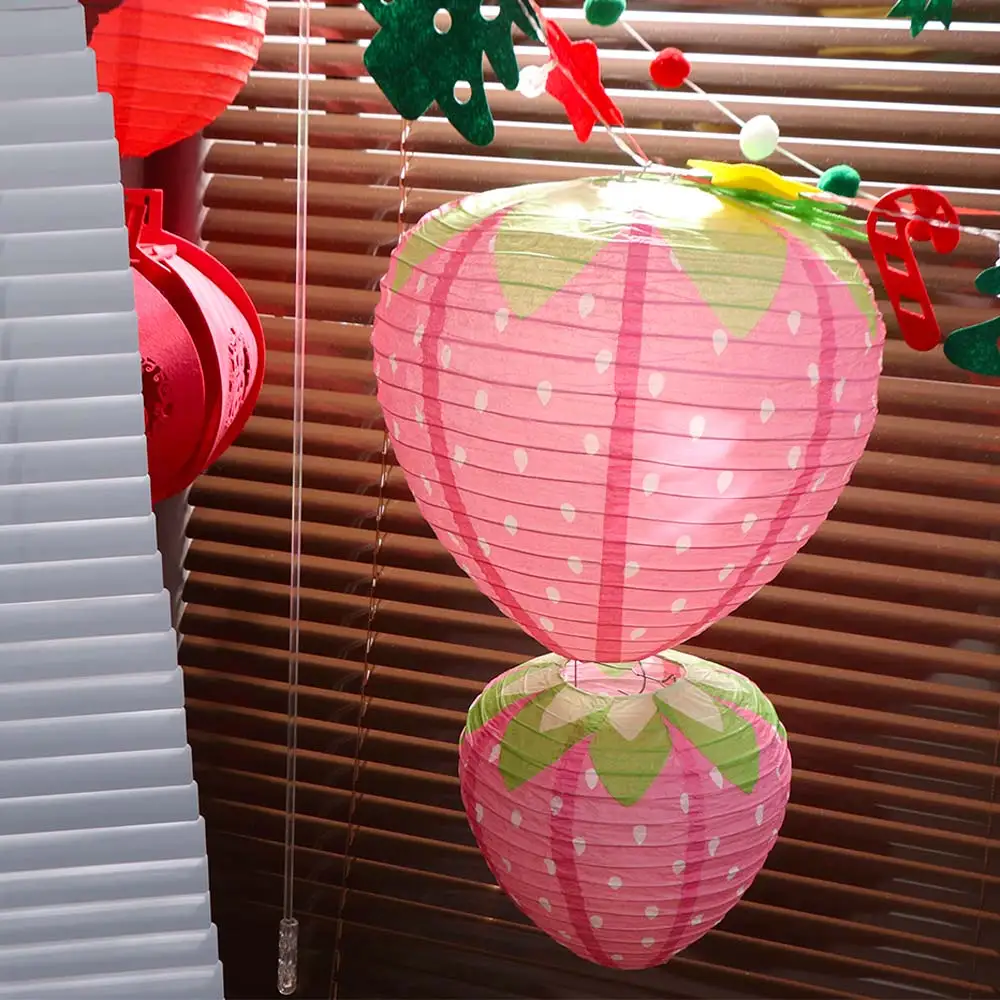 3D Pink Strawberry Lantern Special-shaped Fruit Theme Paper Lantern Ornament Handheld Hanging Lantern Ball Party Decoration
3D Pink Strawberry Lantern Special-shaped Fruit Theme Paper Lantern Ornament Handheld Hanging Lantern Ball Party Decoration