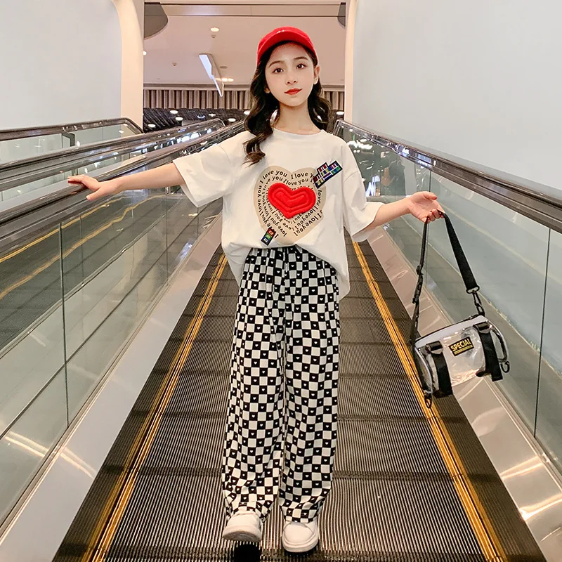 2025 Summer Girls' Street Burst Set, casual summer girls' short-sleeved top + checked trousers, fashionable children's clothing
2025 Summer Girls' Street Burst Set, casual summer girls' short-sleeved top + checked trousers, fashionable children's clothing